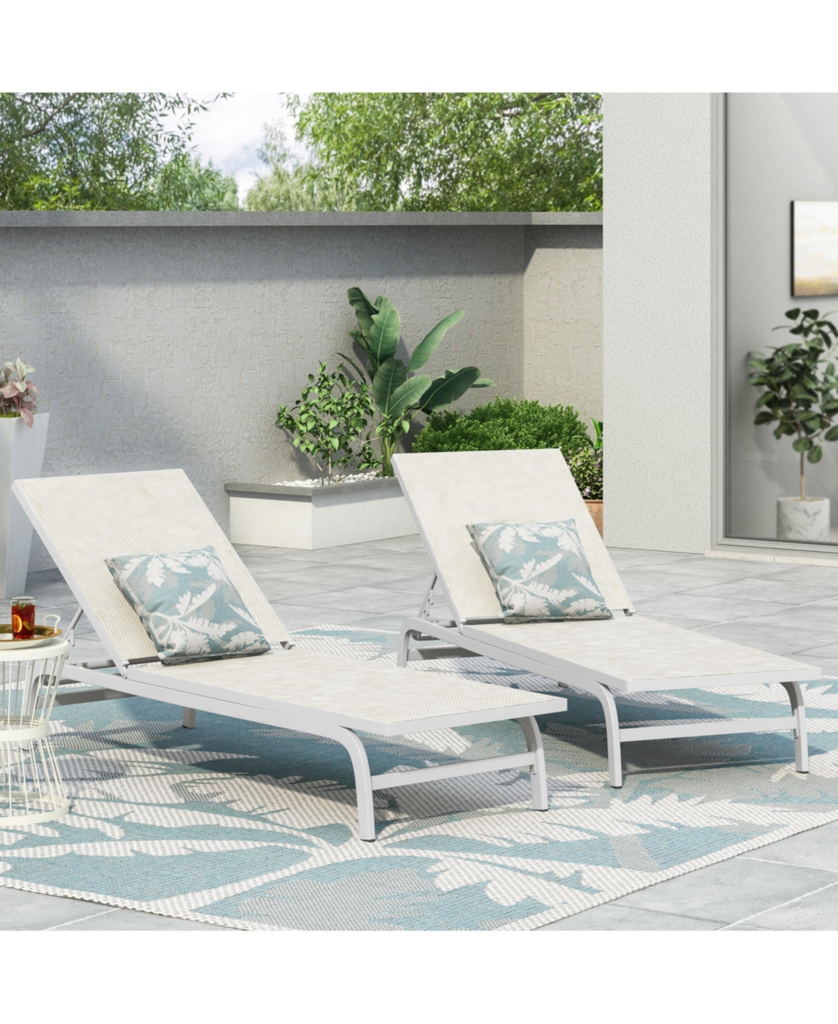 Premium Outdoor Mesh Chaise Lounge Set for Relaxation and Comfort