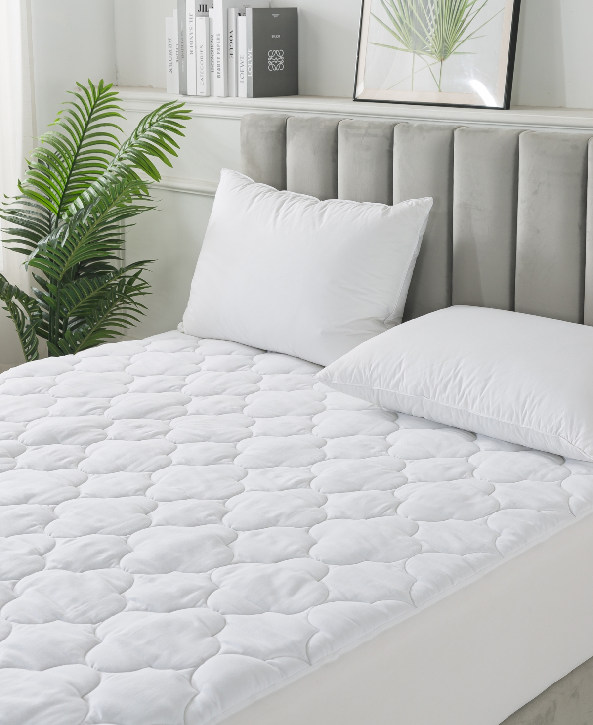 Royal Velvet 300 Thread Count Cotton Waterproof Stain Resistant Mattress Pads In White