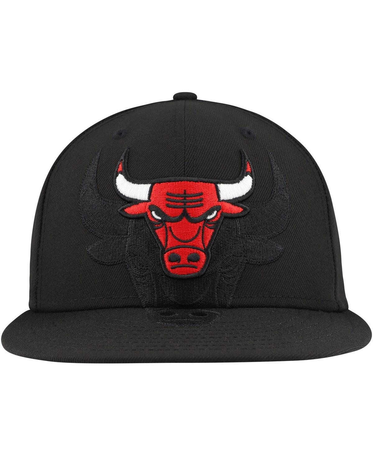 New Era Men'sChicago Bulls Blackout Shadow Logo 59FIFTY Fitted Hat - Black