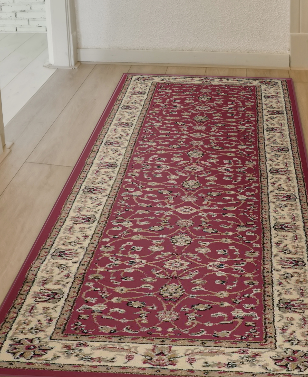 KM HOME CLOSEOUT! KM HOME PESARO 2'2"X7'7" RUNNER AREA RUG 