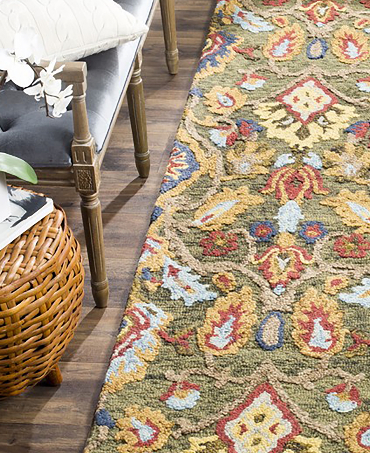 Safavieh Blossom Ii BLM402 2'3x20' Area Rug