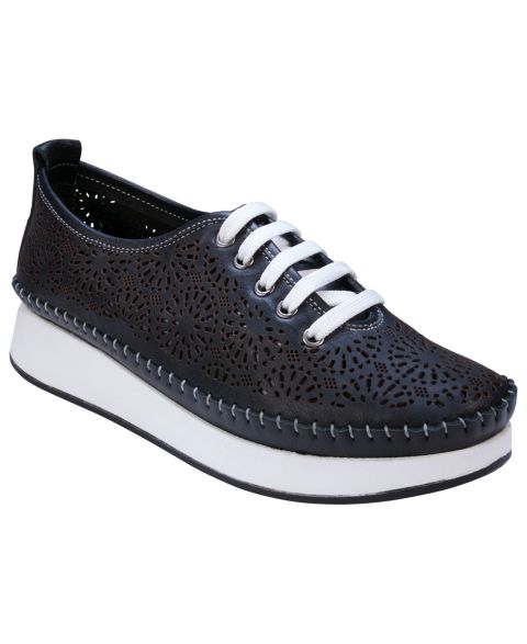 Женские кроссовки Cools 21 Sarto Perforated Leather Lace Up Platform, цвет: Чёрный