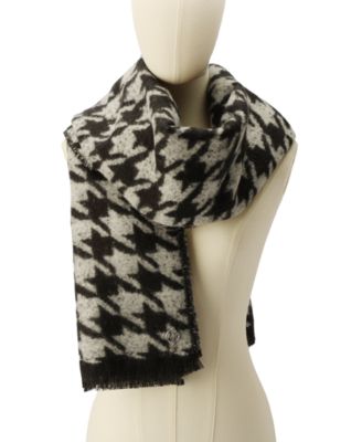 MICHAEL Women's Houndstooth Wrap Scarf
