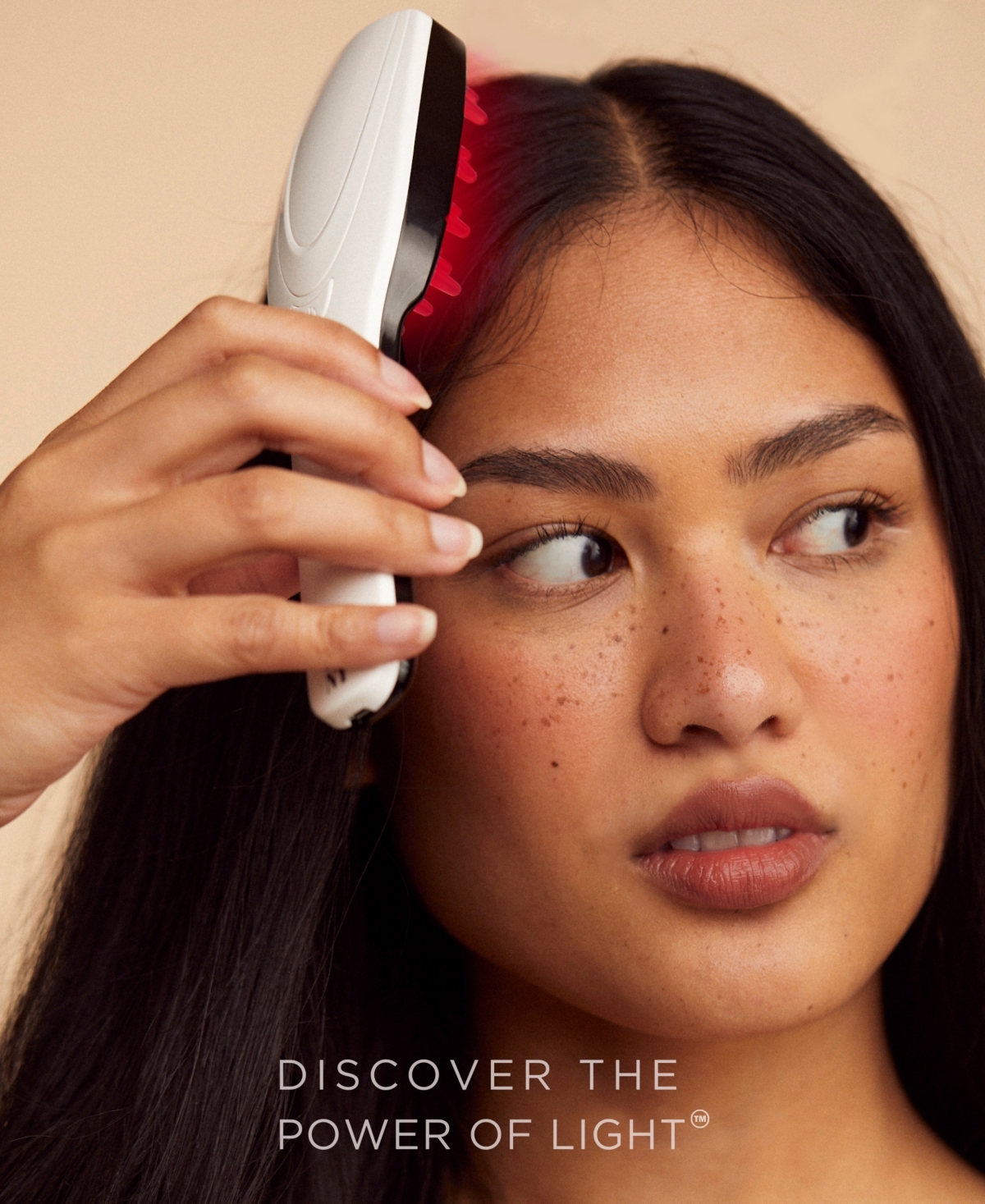 SOLARIS LABORATORIES NY INTENSIVE HAIR AND SCALP LED LIGHT THERAPY HAIR BRUSH 