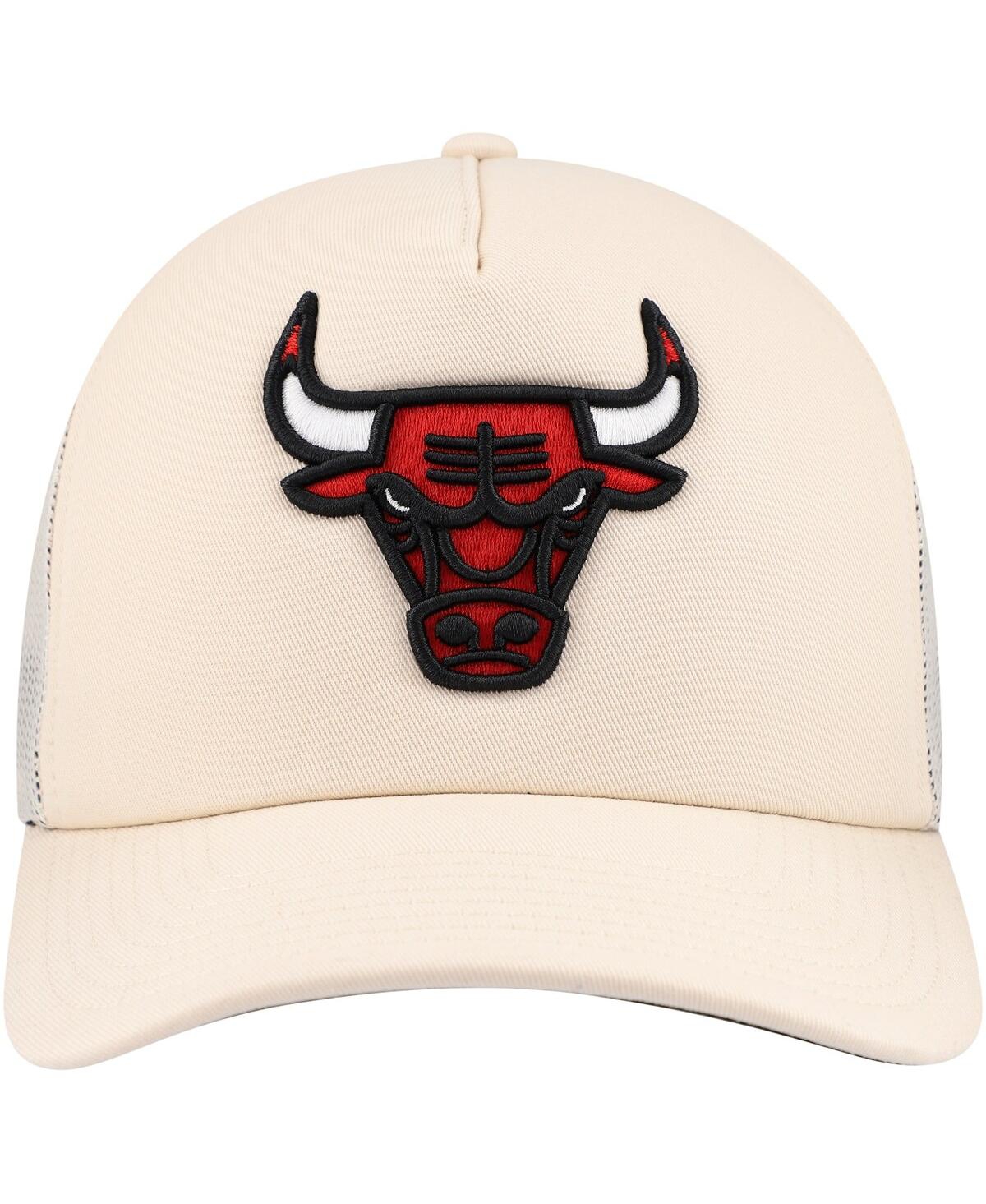 Mitchell & Ness Men's Cream Chicago Bulls Trucker Adjustable Hat In Cream