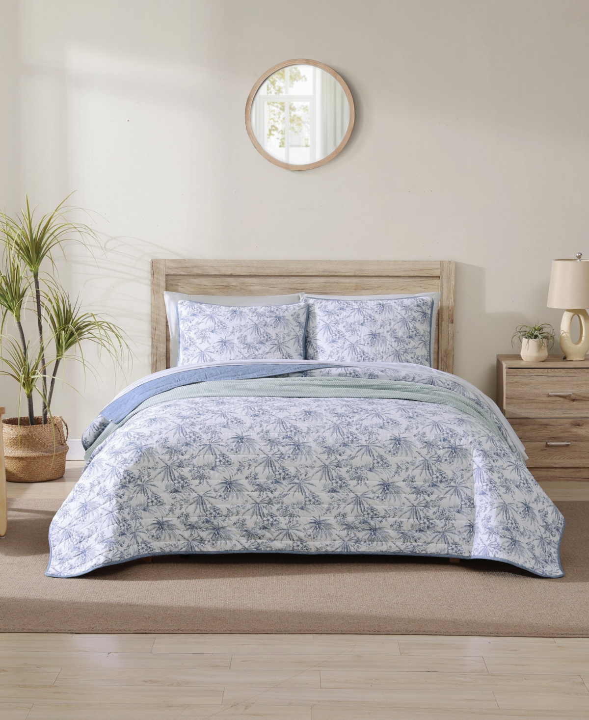 Tommy Bahama Home Pen And Ink Reversible 3 Piece Quilt Set, Full/queen In Indigo