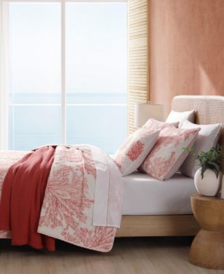 Coral Garden Reversible 3 Piece Quilt Set, Full/Queen