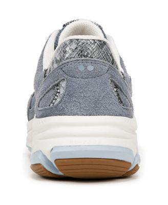 Women's Devotion X Max Classic Walking Sneakers