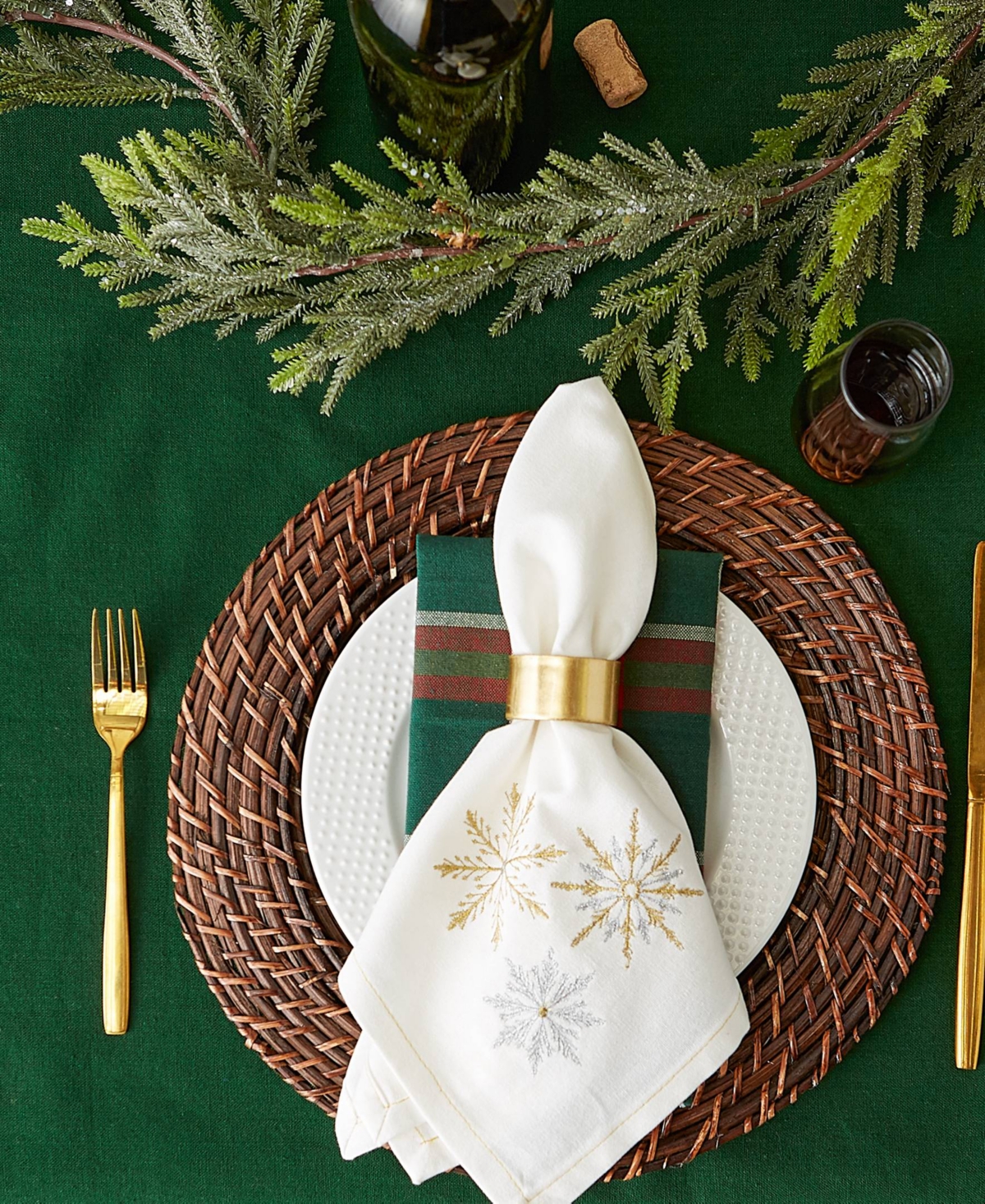 Design Imports Border Stripe Tablecloth, 60x104 Inches