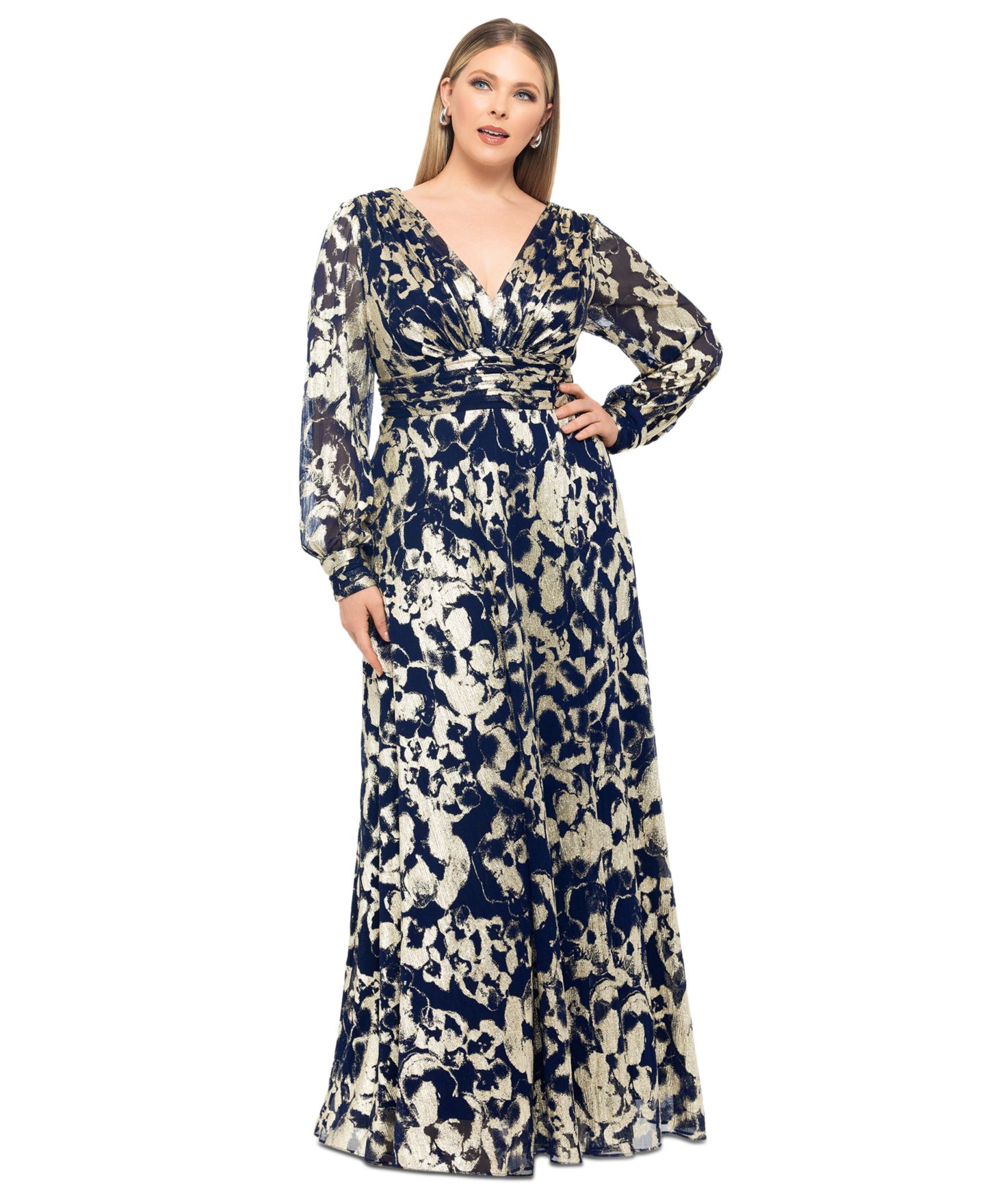 Женское платье Betsy & Adam Plus Size V-Neck Foil Mesh A-Line, цвет: Тёмно-синий / Золотой — фото 1