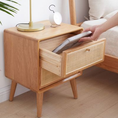 Simple North American Oak Bedside Cabinet