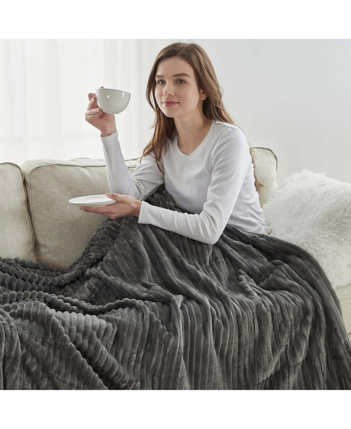 Clara Clark Ultra Soft Lightweight Cut Plush Fleece Throw, 50