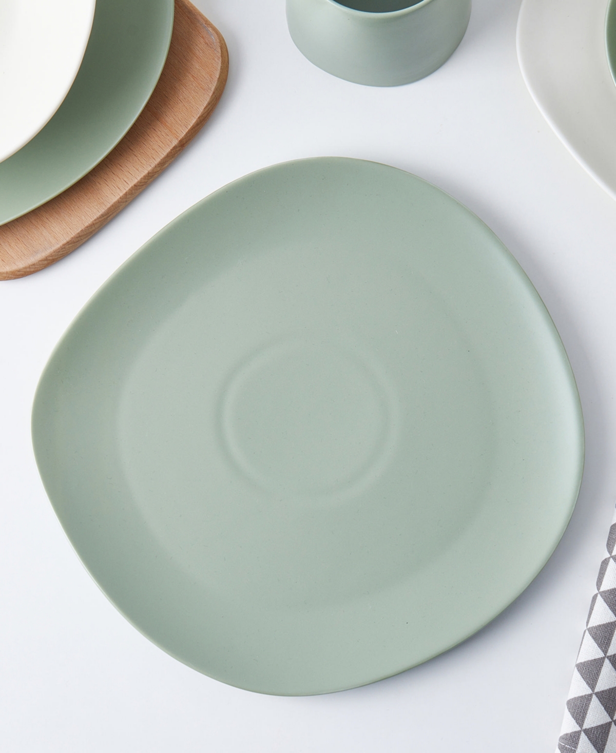 Stone Lain Delilah Porcelain Dinner Plates, Set Of 6 In Honeydew