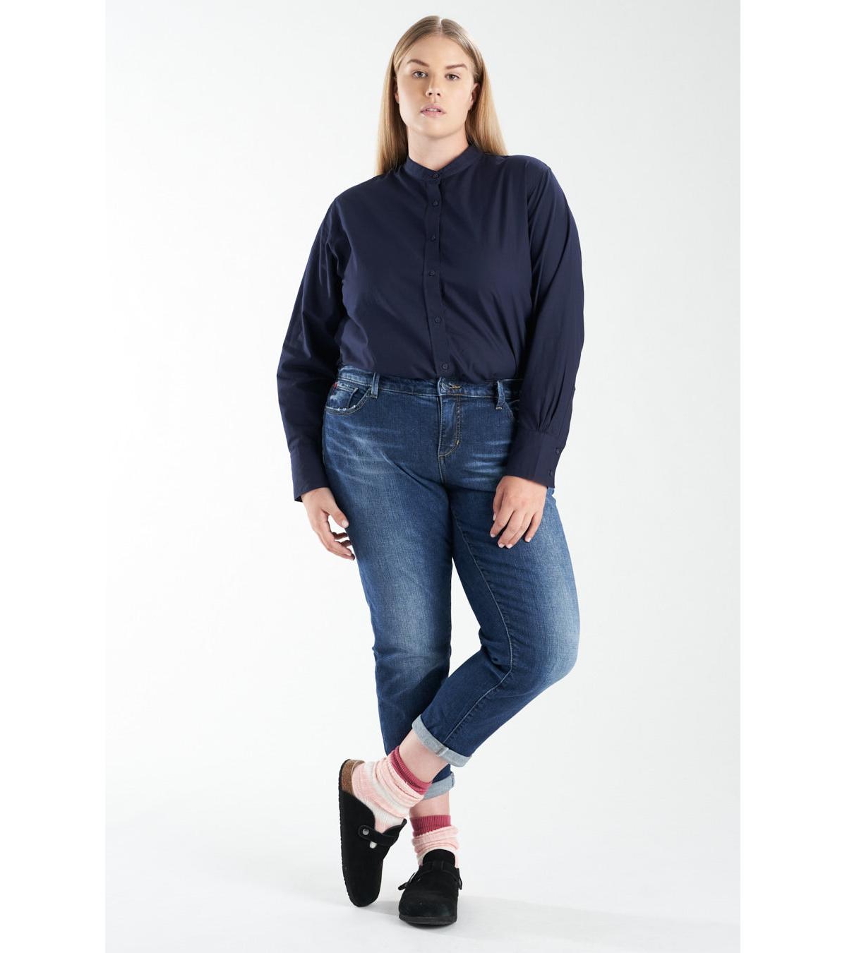 Plus Size Mid Rise Boyfriend Jeans - Karen