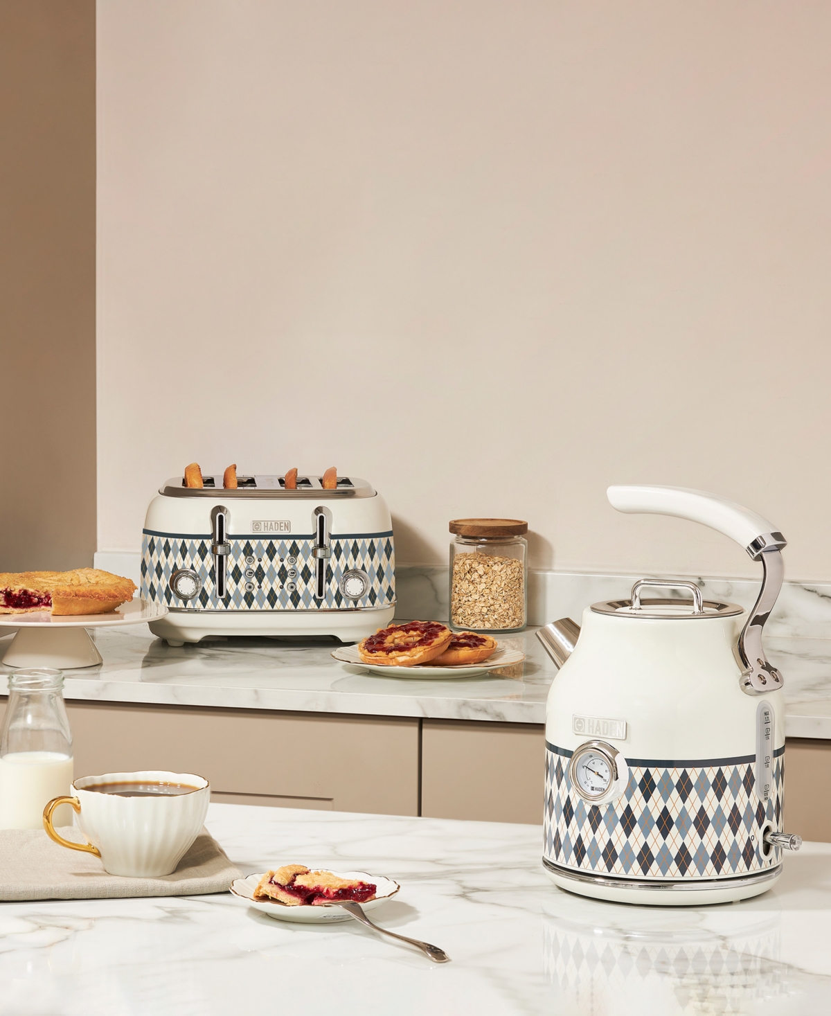 Haden Argyle 4-slice Wide-slot Self-centering Toaster, 75140 In Argyle