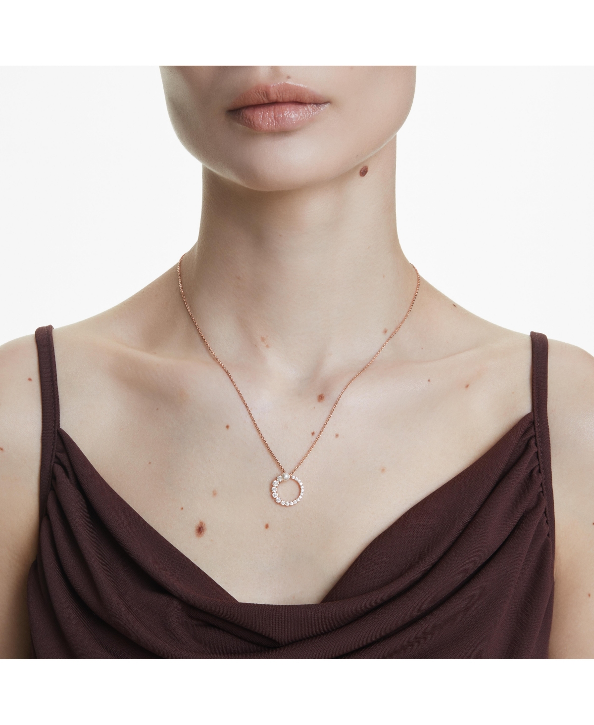 Swarovski Matrix Pendant, Crystal Pearl, Round Cut, White, Rose Gold-tone Plated Necklace In Rose Gold