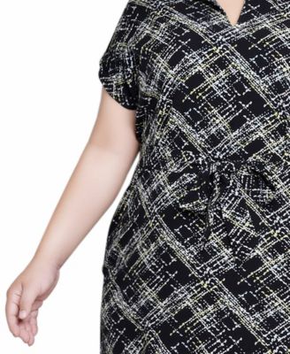 Plus Size Short Sleeve Tunic Dress with Belt