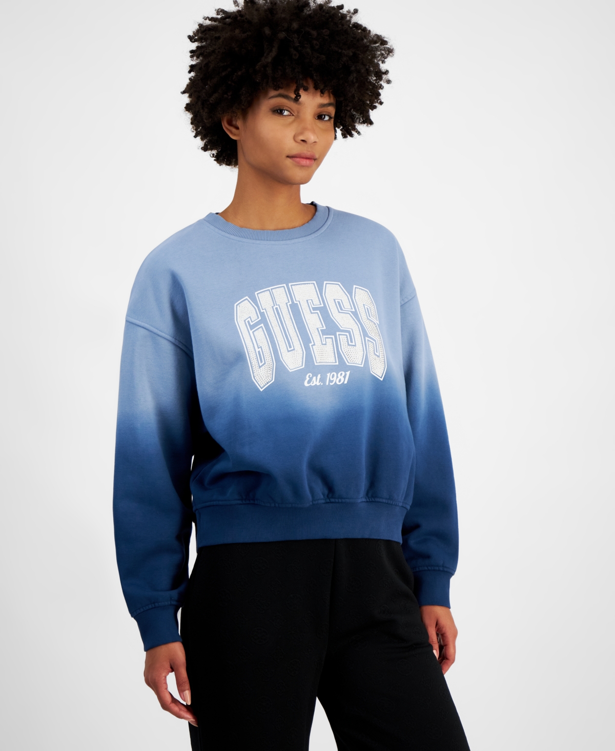 GUESS WOMEN'S CREWNECK EMBELLISHED-LOGO COLLEGE SWEATSHIRT 