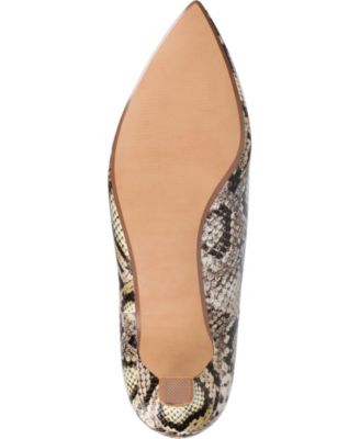 Women's Tenlee Pointed Toe Kitten Heel Dress Booties