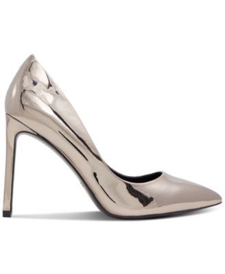 Women's Lala Pointed Toe Pumps