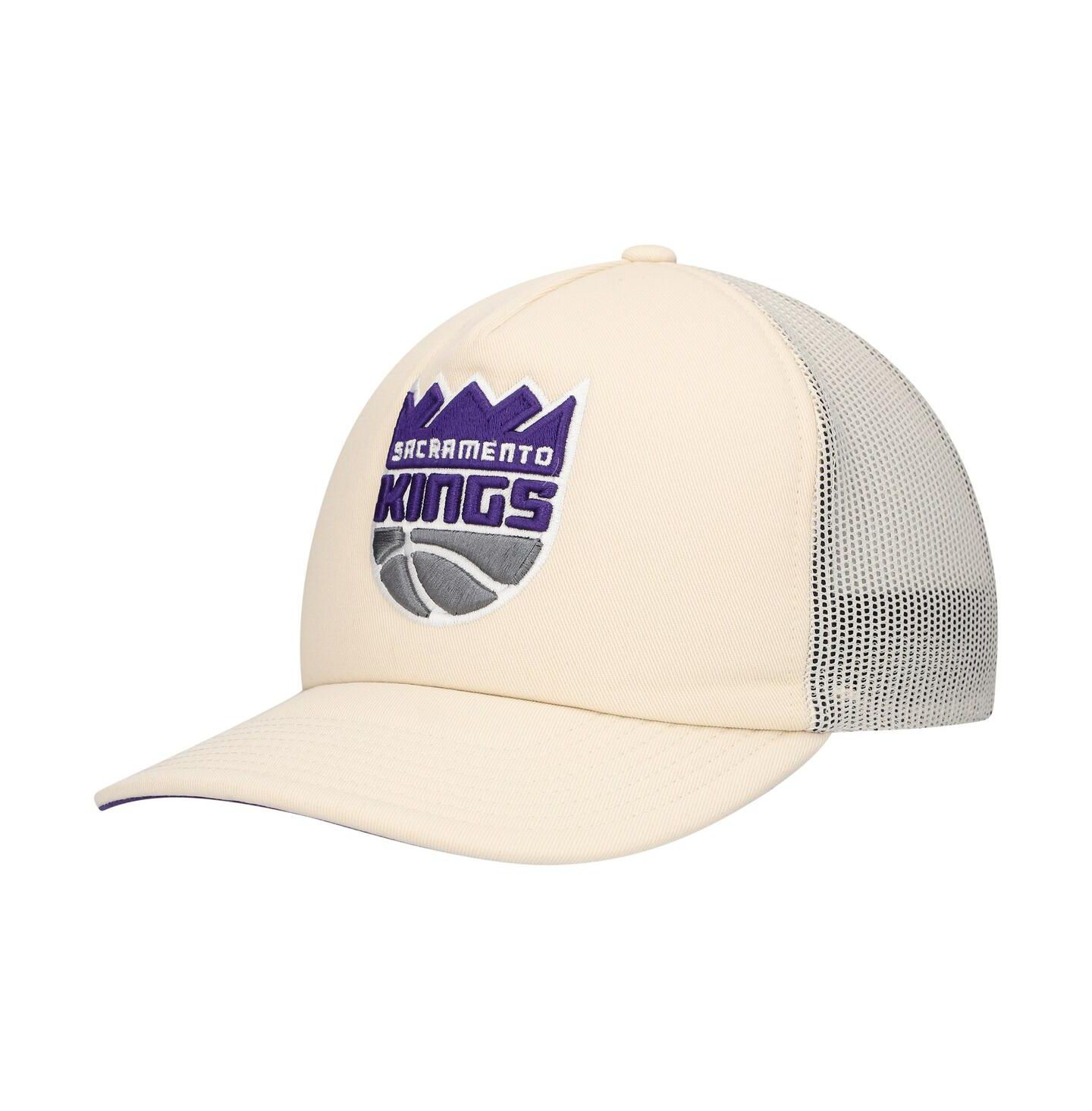 Мужская кепка Mitchell & Ness Cream Sacramento Kings Trucker Adjustable Hat — фото 1