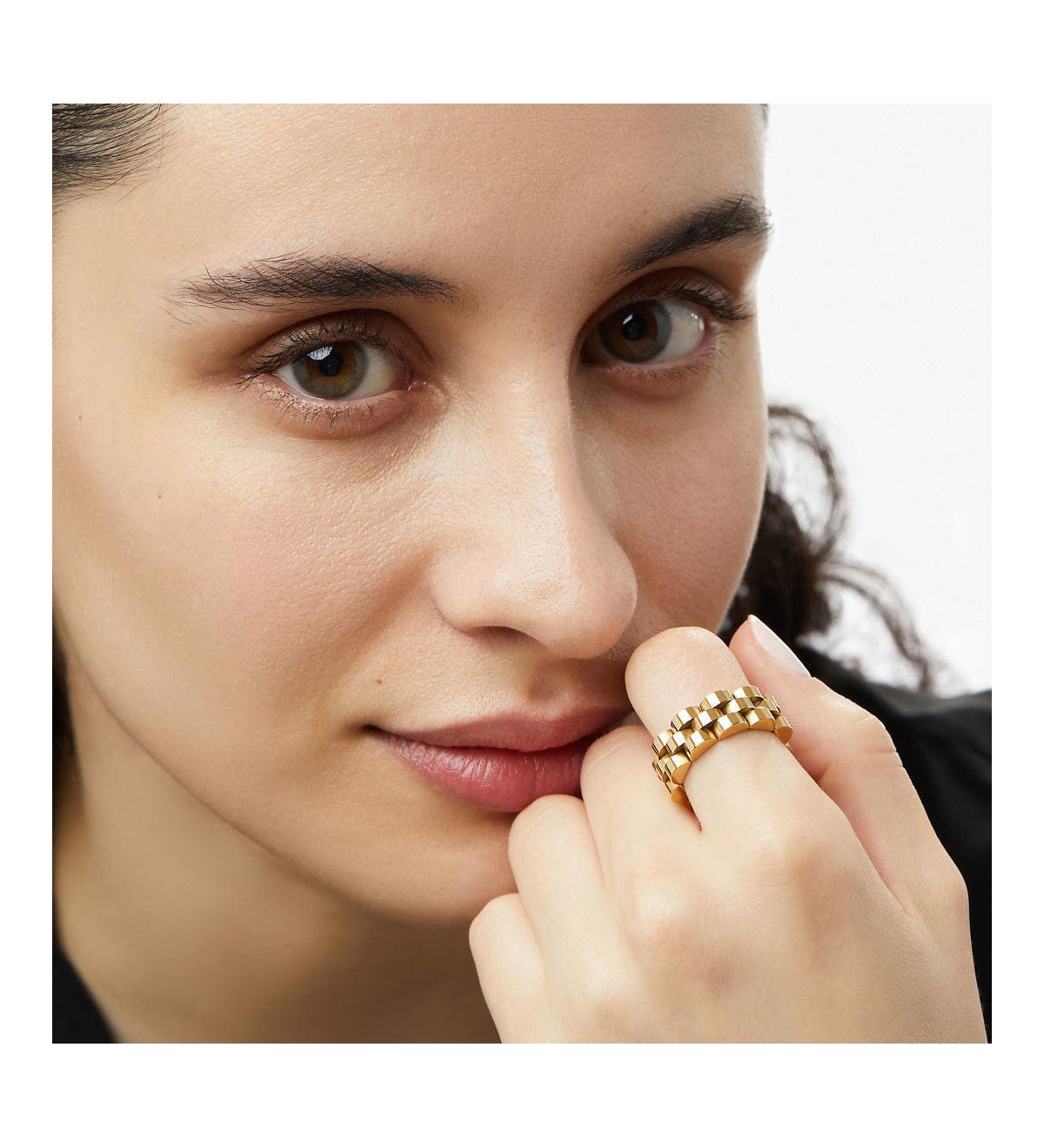 Ana LuisaStatement Ring - Parker - Gold, gold