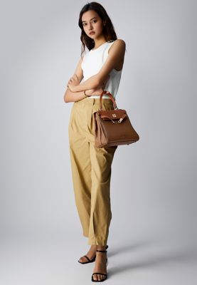 Victoria Handbag with Gold Hardware Victoria Hyde