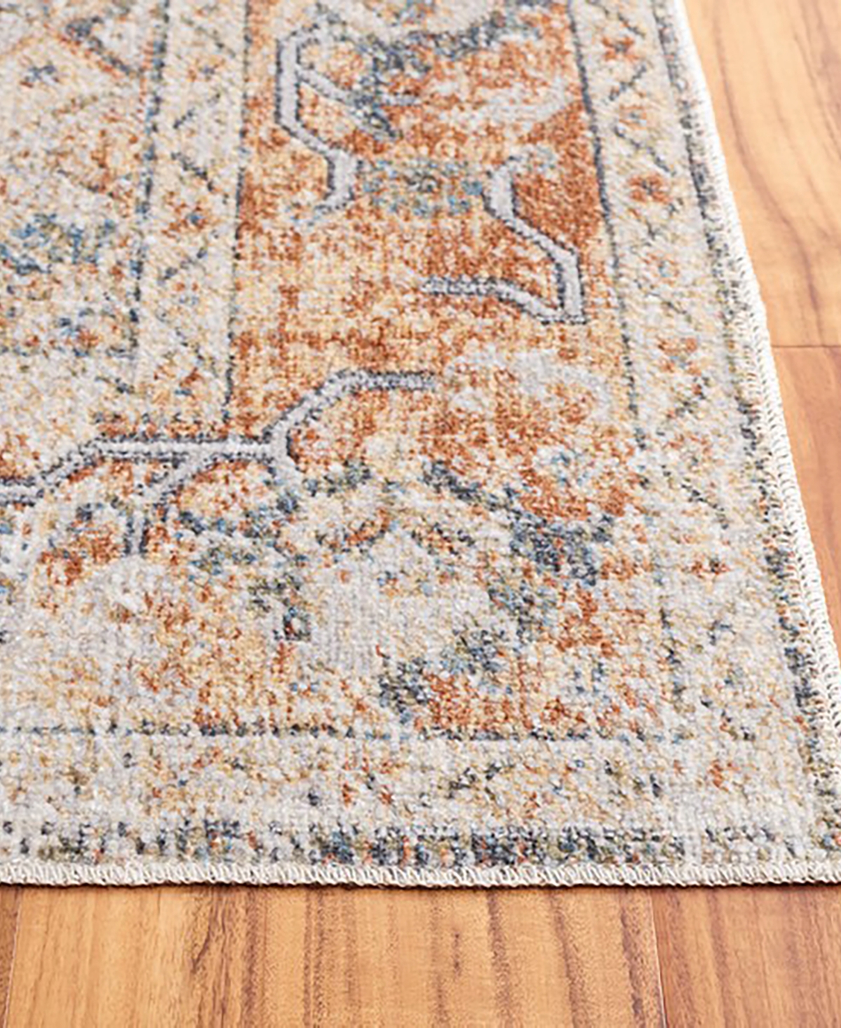 Safavieh Baltimore BAL854B 2'2