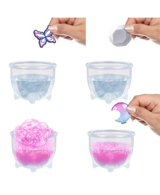 Pixlings Magic Mirror Fashion Doll