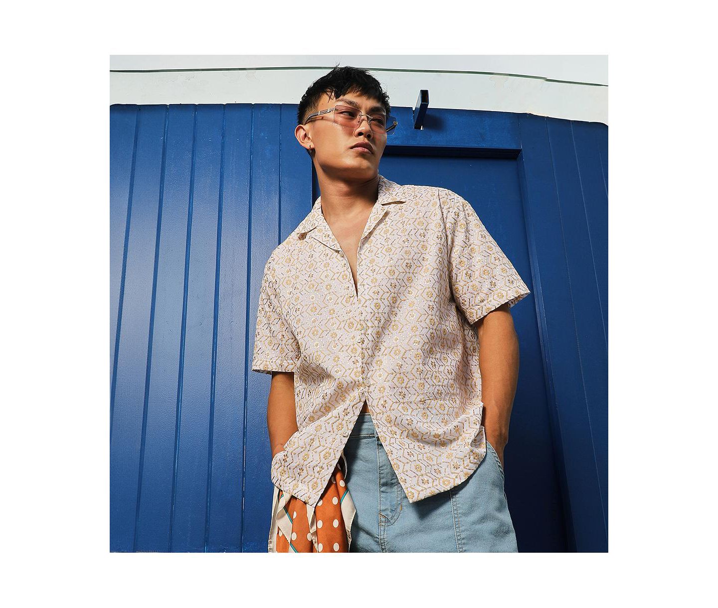 Мужская рубашка Cahoot Campus Sutra Off-White & Beige Embroidered Geometric, цвет: Чёрный — фото 7