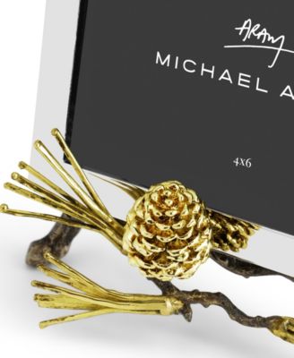 Pinecone Easel Frame