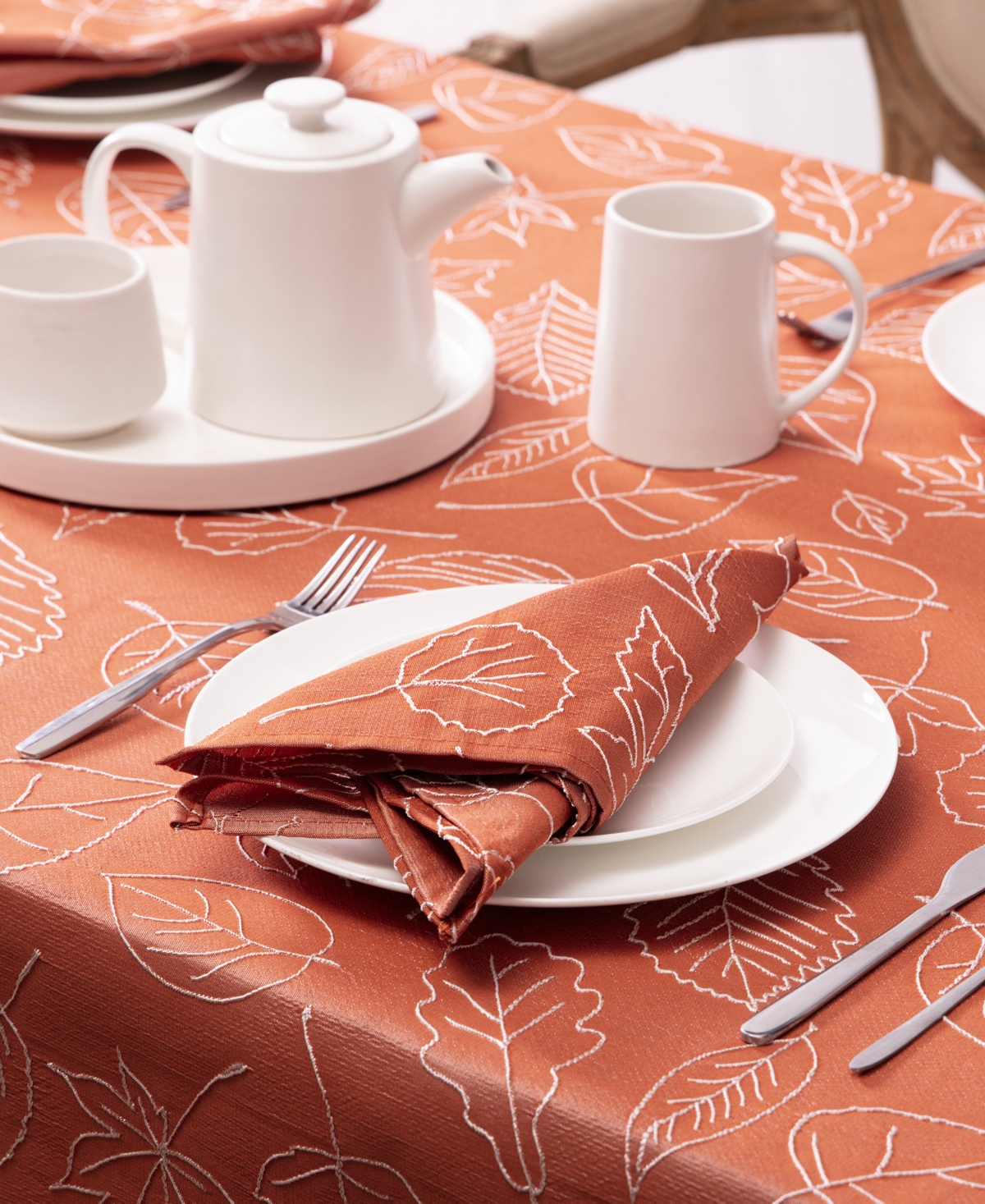 Laura Ashley Harvest Raised Woven Napkin Set Of 6, 18" X 18" In Maple Taupe
