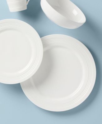 Tin Can Alley 4 Degree Dinner Plates, Set of 4