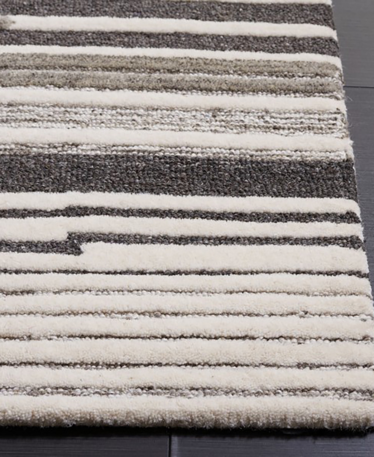 Safavieh Fifth Avenue I FTV132B 6'x9' Area Rug -Gray