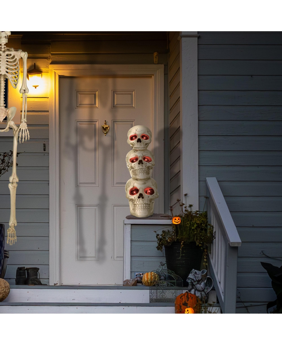 Boo Box Stacked Skulls with Led Eyes and Sound, 27.5