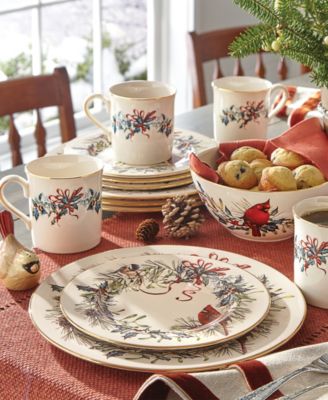 Winter Greetings Dinner Plates, Set of 4