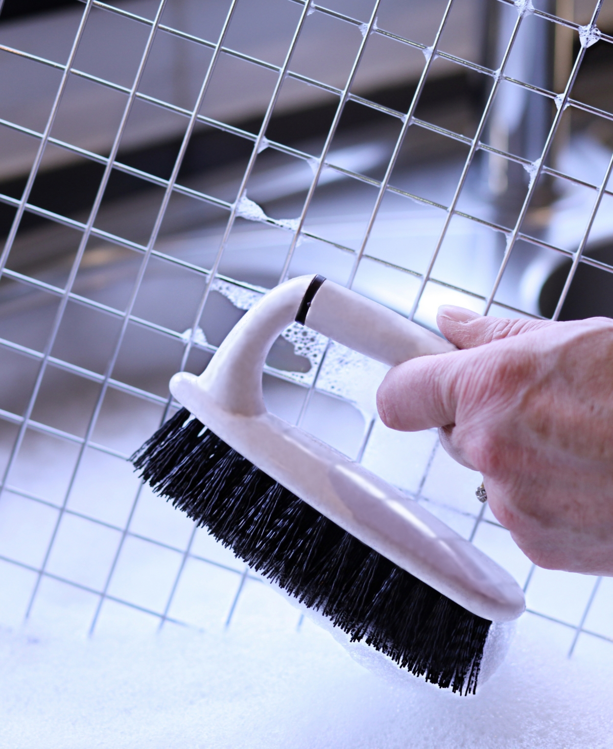 Greener Cleaner Greener Clearner Set Of 4 Kitchen Brushes In Cream