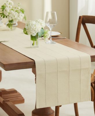 Izod Chadwick Lurex Table Linens Collection In White Silver