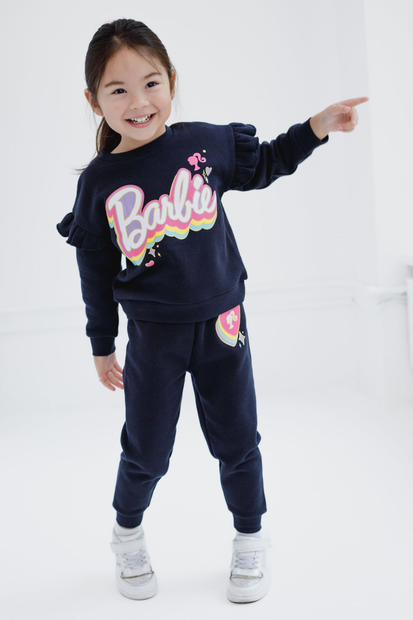 Комплект Barbie 2-Piece Fleece Sweatshirt and Joggers Set для девочек-малышей, цвет: Угольно-чёрный — фото 6
