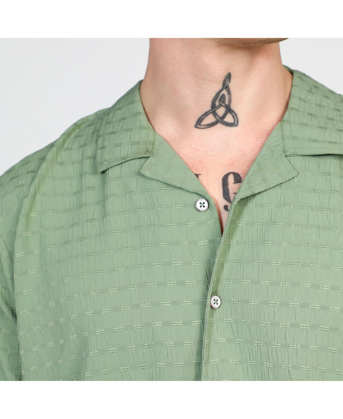 Campus Sutra Men's PistachioEmbroidered Creased Shirt - Green