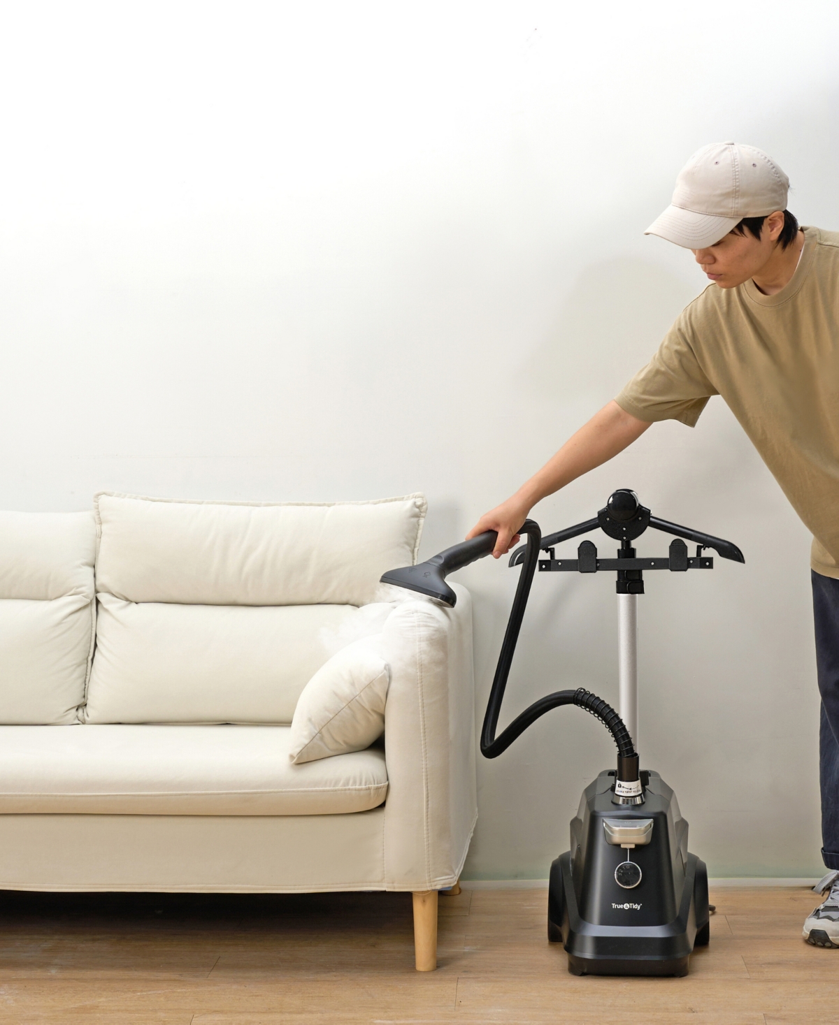 TRUE & TIDY SX3 INDUSTRIAL GARMENT STEAMER WITH STEAM SELECTION AND POWER PEDAL 