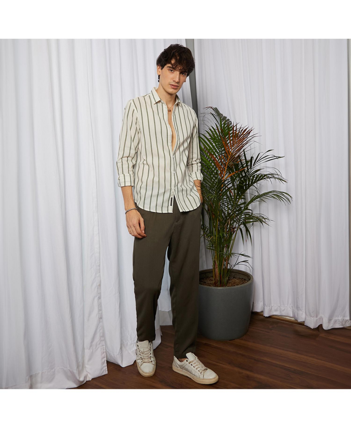 Campus Sutra Men's Saltbox& Sage Green Lined Halo-Striped Shirt - Beige/khaki