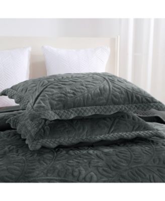 3 Pc Luxury Velvet Oversized Embroidery Soft and Plush Quilt Set King