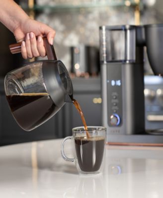 Specialty Drip Coffee with Glass Carafe
