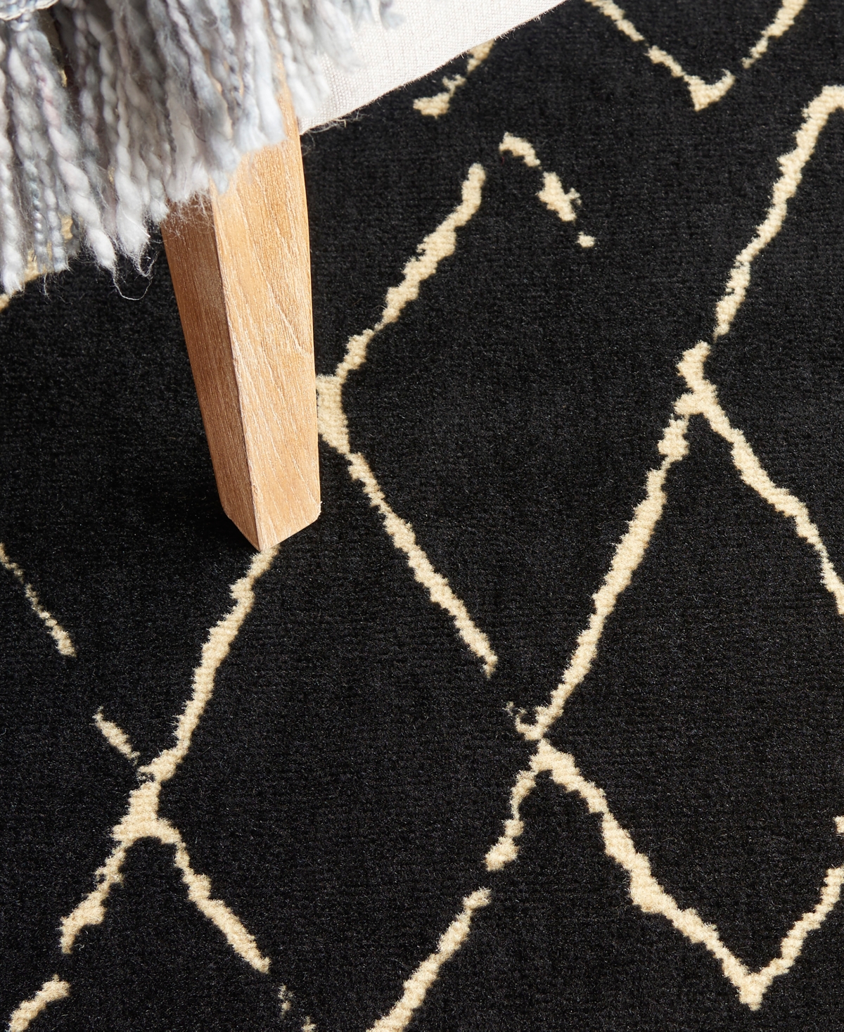 Nourison Home Grafix Grf04 5'3"x5'3" Round Area Rug In Black