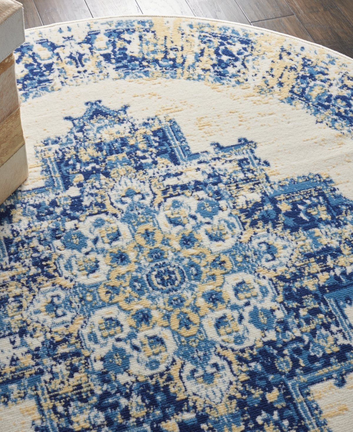 Nourison Home Grafix Grf14 5'3"x5'3" Round Area Rug In White,blue