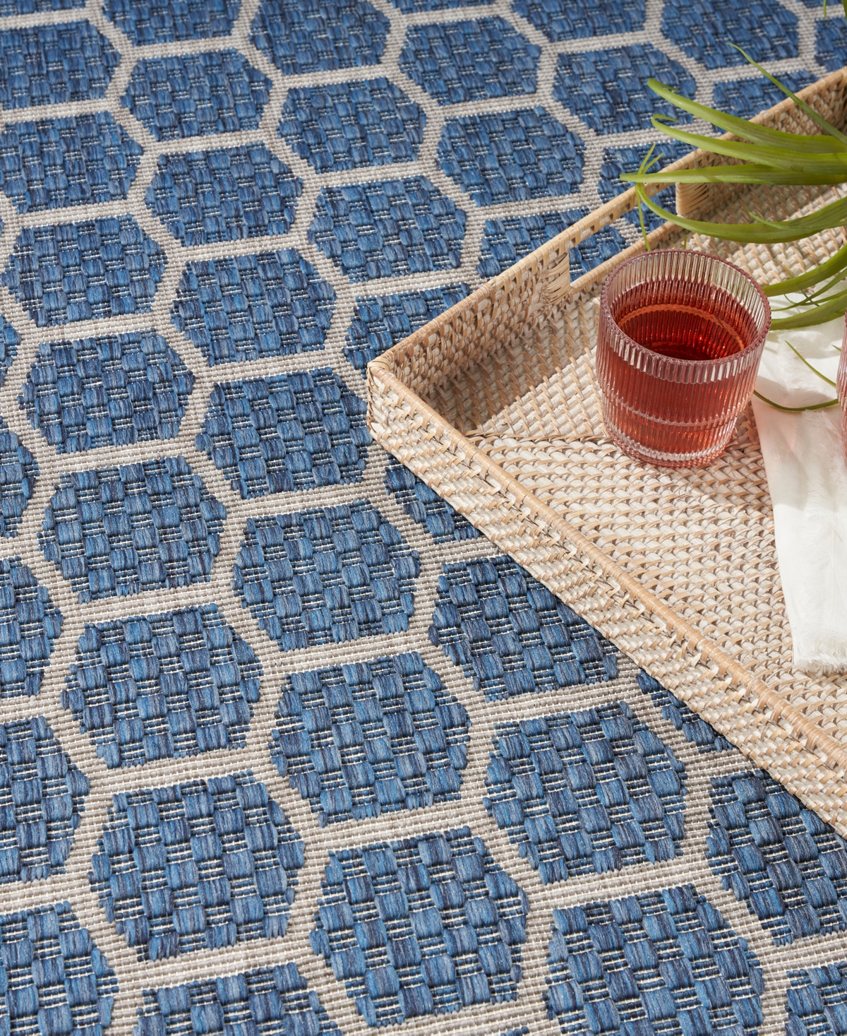 Nourison Home Twist Reversible Tws01 4'x6' Area Rug In Blue