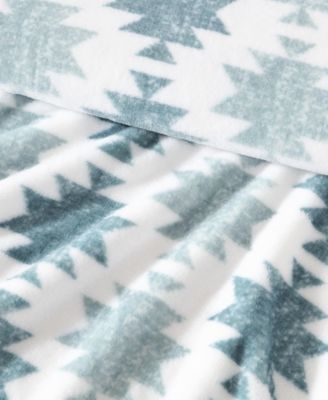 Southwest Ultra Soft Plush Fleece Throw, 60" x 50"