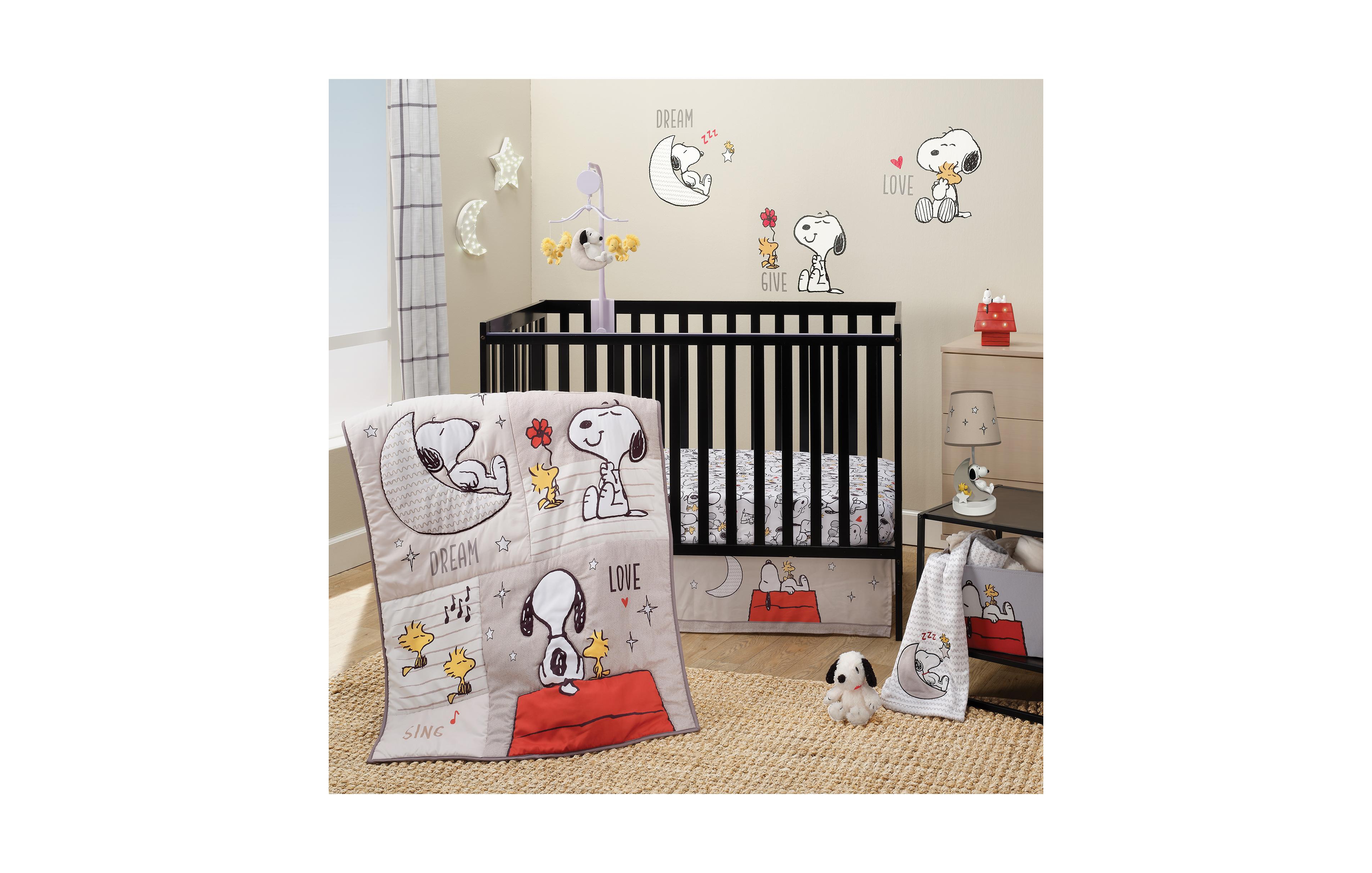 Bedtime Originals Snoopy Love 3-Piece Infant Baby Nursery Crib Bedding Set