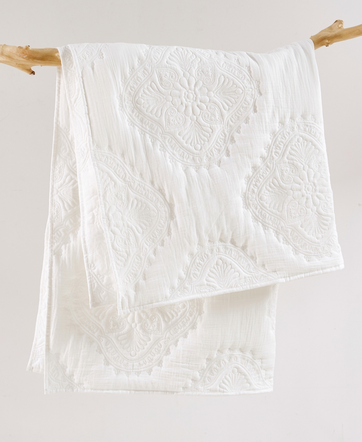 Levtex Muslin Stitch Stitching Quilted Throw, 50" X 60" In White